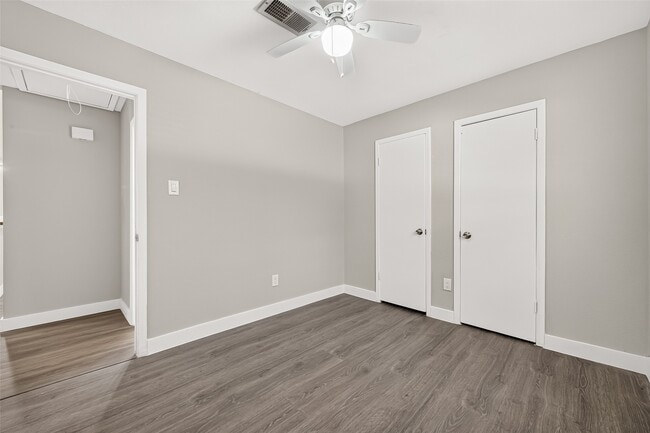 Building Photo - 11202 Bandlon Dr