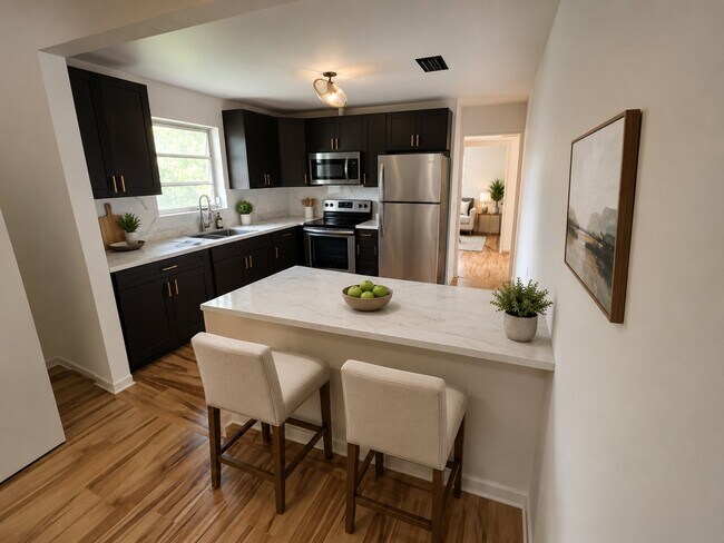 Photo - 712 Grove Park Blvd