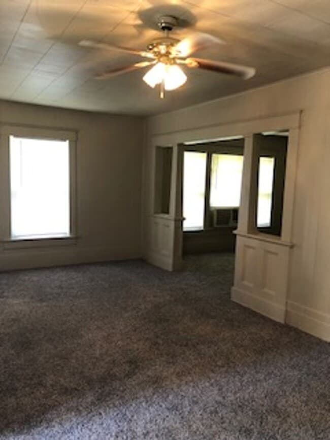 Photo - Three Bedroom/1 Bath Home/Spacious Rooms/E...