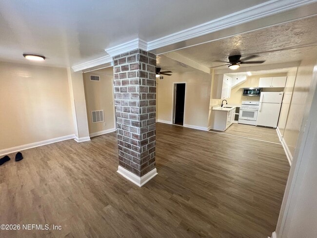 Photo - 2705 Riverside Ave