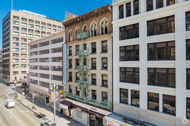 Broadway Flats
