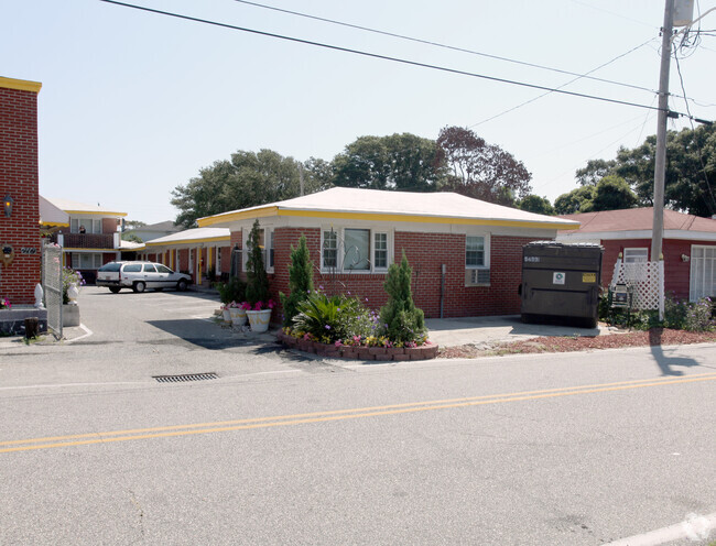 Building Photo - E & E Motel Furnished with Utilities Included Rental