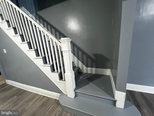 Photo - 7129 Yocum St