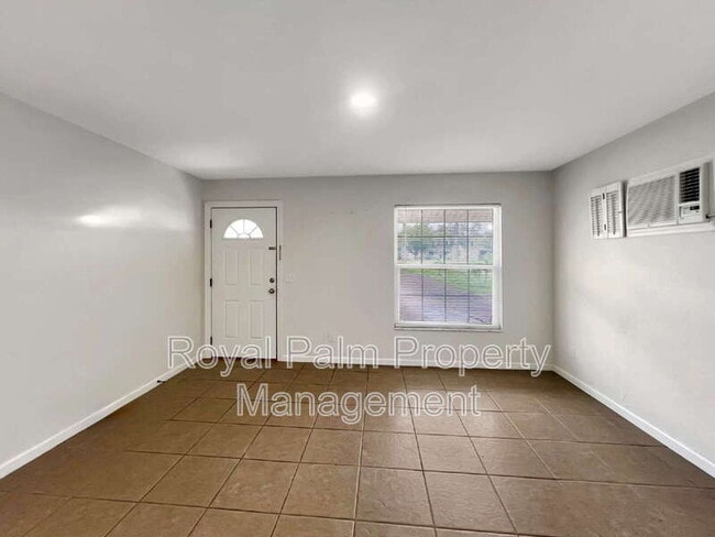 Photo - 11594 First Ave