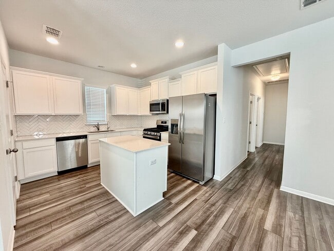 Photo - Impeccable 3 Bedroom in Trace