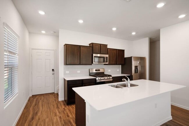 15200 Spruce Frost Cv