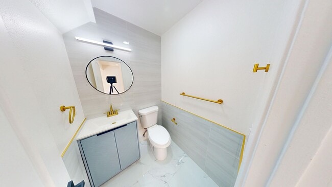 Photo - BEAUTIFUL 2 BED | Split Level| Feels Like ...