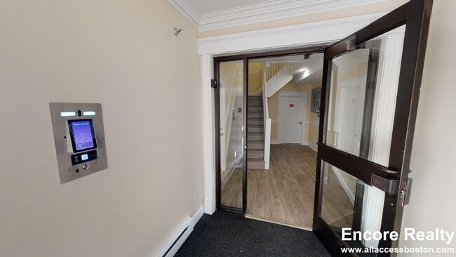 Photo - 120 Sutherland Rd Unidad #A