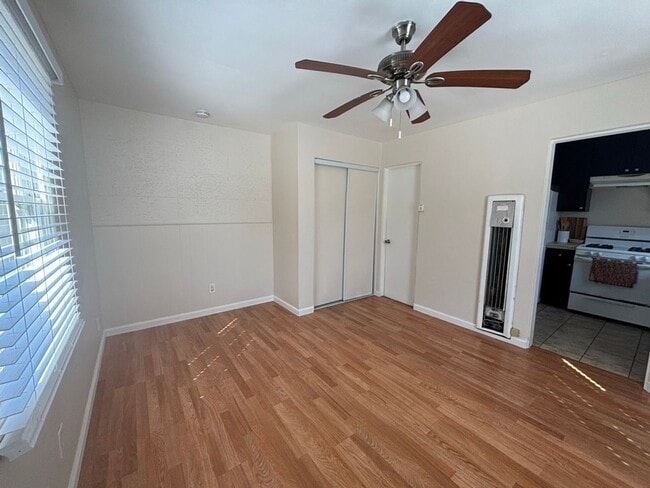 Photo - 4172-4176 CHEROKEE AVENUE Unit 4174