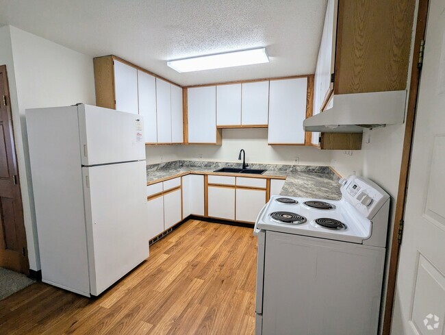 Building Photo - 319 N 3rd Ave W Unit 319 Rental