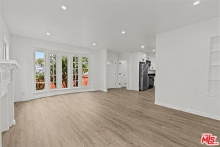 Photo - 542 N Genesee Ave