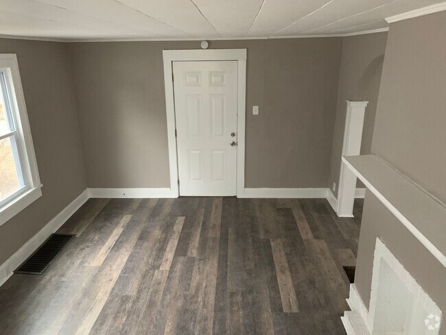 Building Photo - Coming soon! Rental