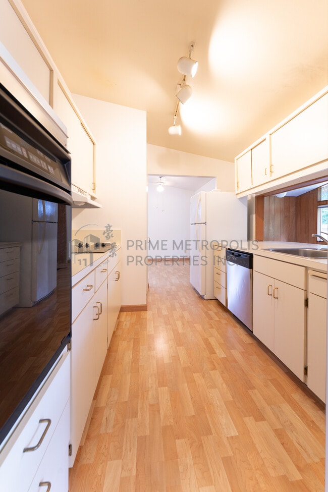 Photo - 13305 SE 42nd St