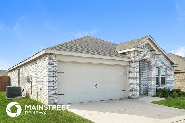 Photo - 824 English Dr