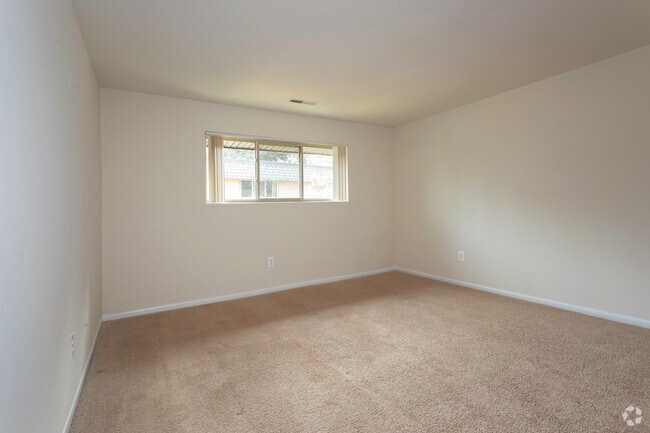 Somerset At Towson - 2 BR, 1 BA