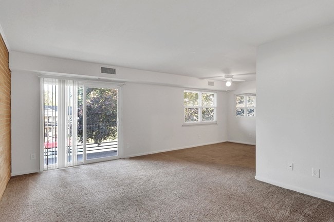 Photo - Crimson King Estates