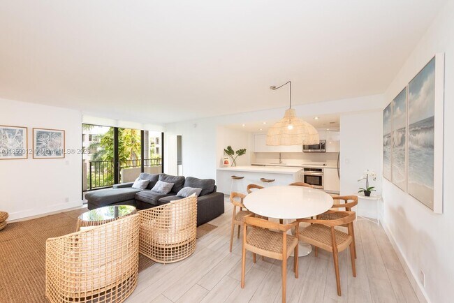 Building Photo - 181 Crandon Blvd Unit 306 Rental