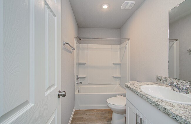 Photo - 2030 Brixham Bluff Ln
