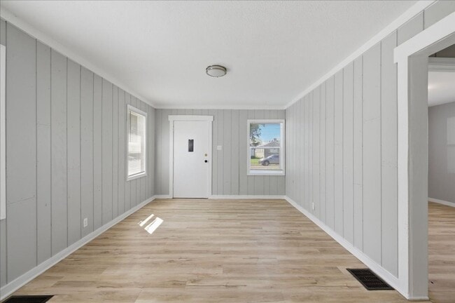 Photo - 4318 Spann Ave