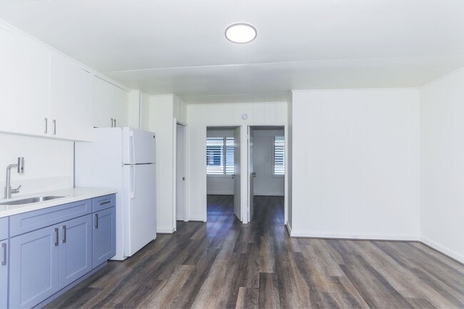 Photo - Renovated, upstairs, 2 bedroom 1 bath with...