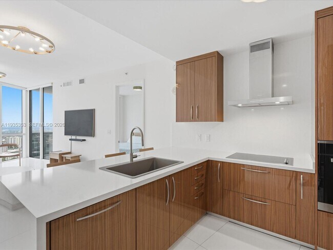 Photo - 18201 Collins Ave Unit 5508