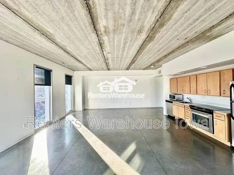 Photo - 350 E Locust St Unit 205