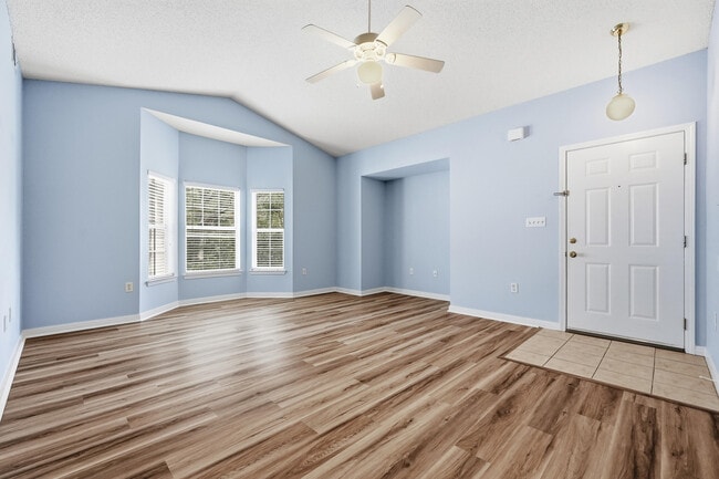 Photo - 1501 Partin Dr N Unit 232