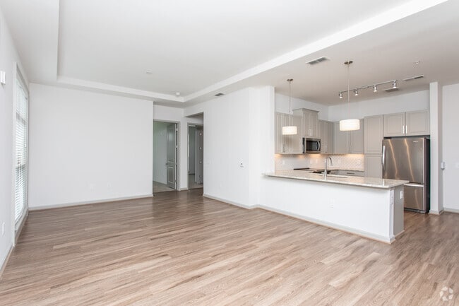 3BR, 2BA -1545SF
