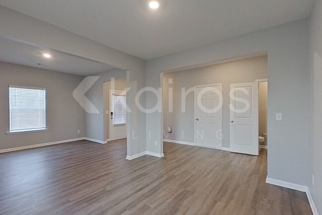 Photo - 3470 Bridgewood Dr