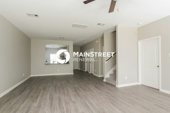 Photo - 5 Bedroom Pet-Friendly Home in Magnolia, TX with Main Street Renewal
