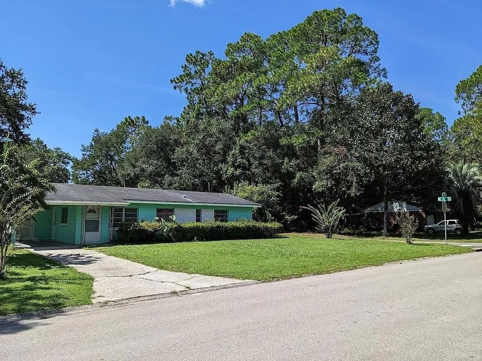 Photo - 1101 NE 14th Ave (Gainesville, FL)