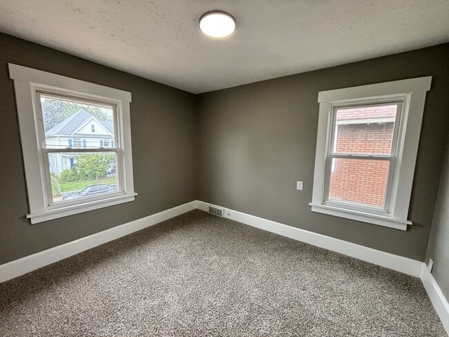 Photo - 330 Columbus Ave NW