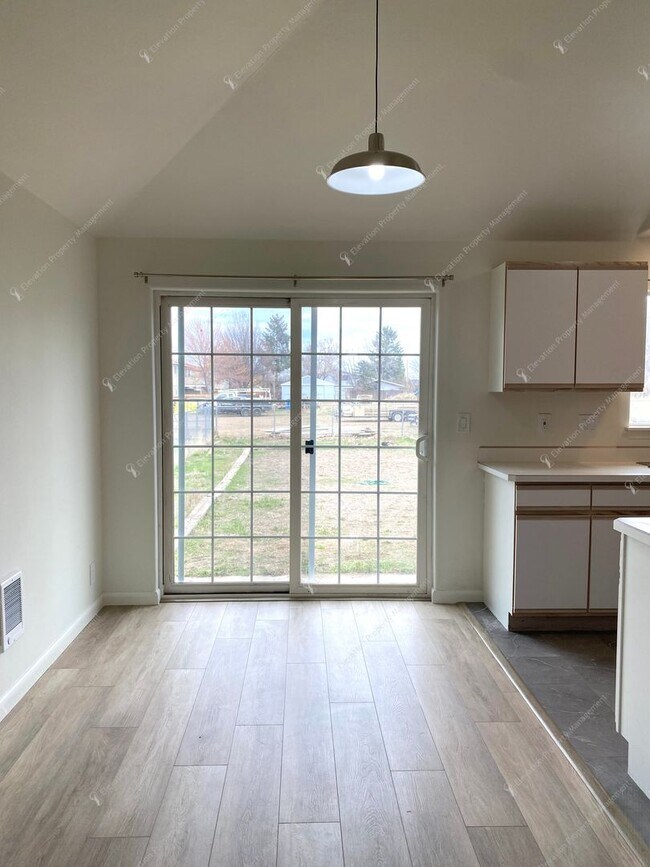 Photo - Bright Redmond Duplex — Steps from Umatilla Sports Complex, Garage & Fenced Yard