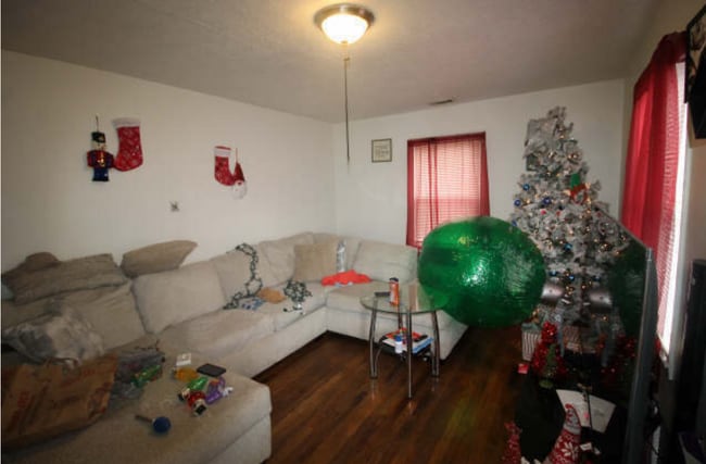 Building Photo - 1631 Longfield Ave