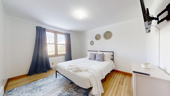 Photo - 44 Aurora Dr