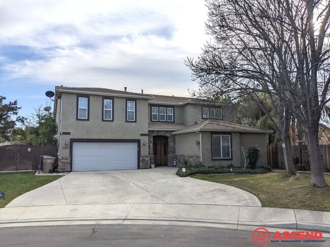 Building Photo - Incredible 5BD/3BA Home in Bakersfield's Desirable 93312 — Pool Service, Landscaping, Pest Contro...