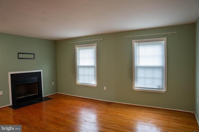 Photo - 8654 Venoy Ct