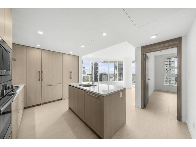 Photo - 13778 100 Av Unit 30th Floor