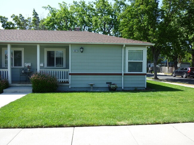 Photo - DOWNTOWN PLEASNTON Home with WASHER AND DRYER - 1 CAR GARAGE