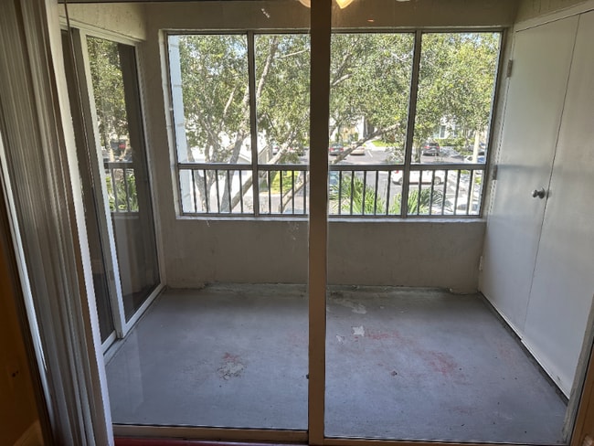 Photo - 2831 N Oakland Forest Dr Unidad 313