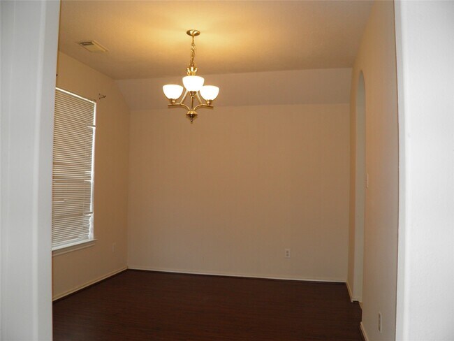 Photo - 6403 Bonnie Chase Ln