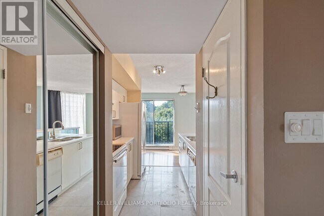 Photo - 97 Lawton Blvd Unité 604