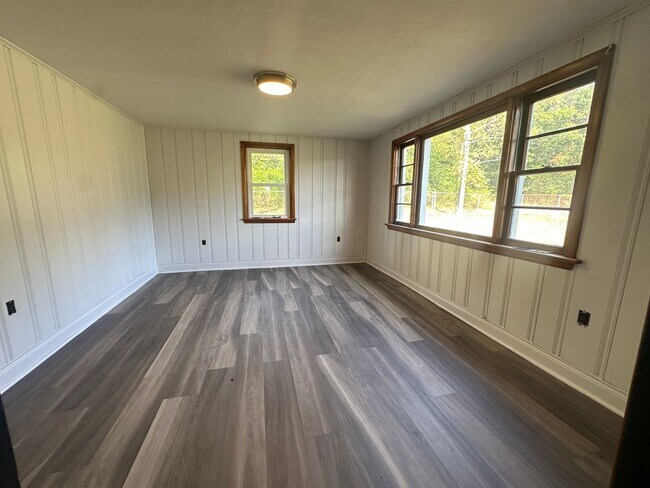 Photo - 271 Fairview Rd