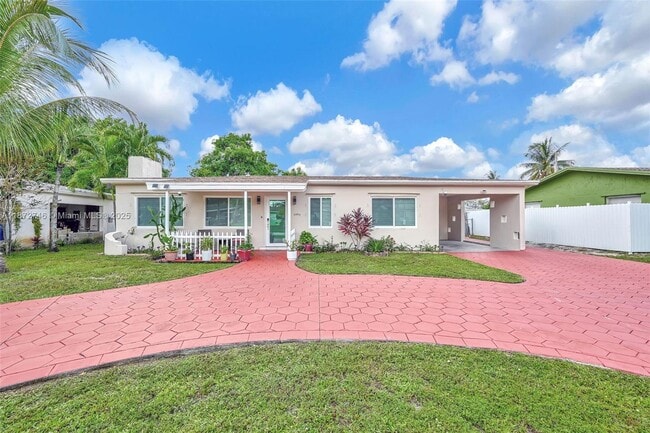 Building Photo - 6840 SW 26th Ct Rental