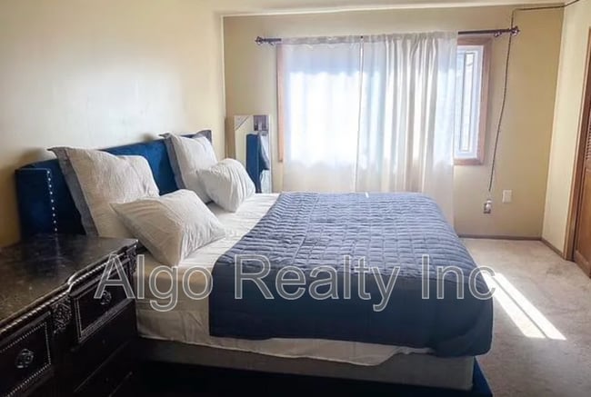 Photo - 8125 Georgia Ct N