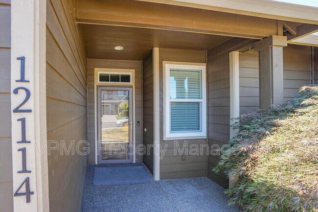 12114 NW 41st Ave