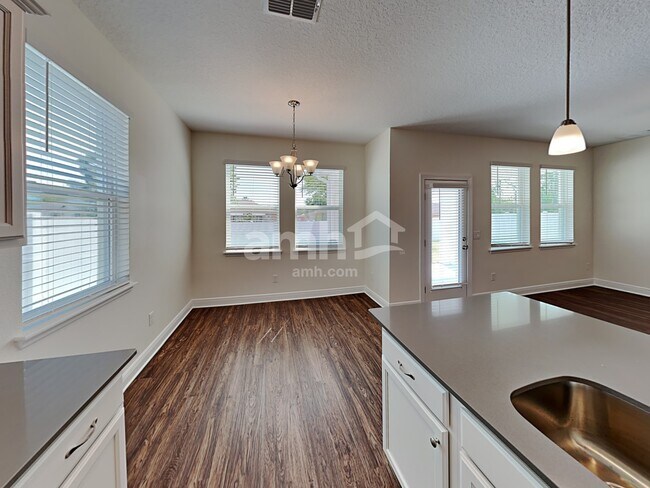 1149 Sky Lks Dr