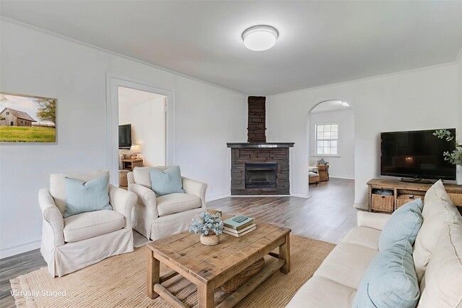 Photo - 607 N Speed St