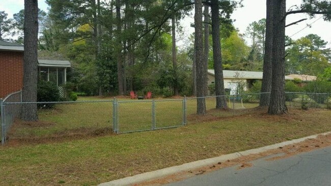 Photo - 1705 Elmwood Rd