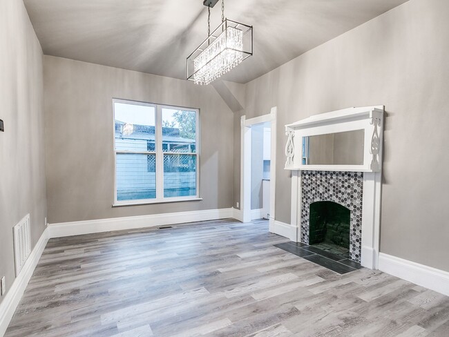 Photo - Beautiful 4 bedroom home in Guthrie - Move in Deposit-Free! (If Qualified)